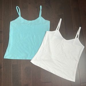 Bundle of 2 Only Hearts scoopneck camis white & sky blue adjustable straps  sz L
